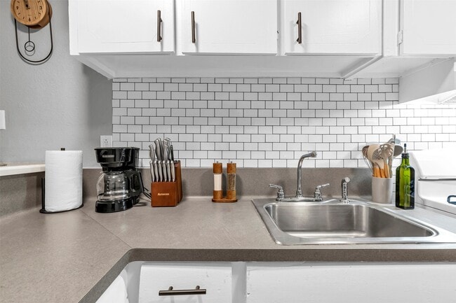 Building Photo - 1840 Richmond Ave.