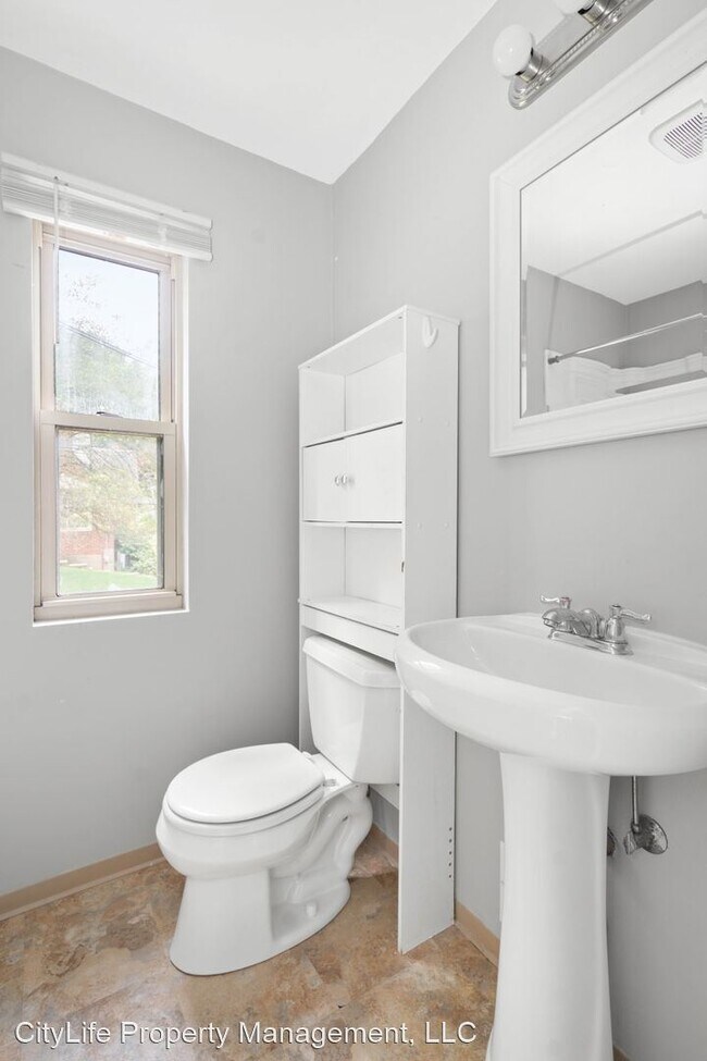 Foto del edificio - 4 br, 1 bath House - 5649 Library Road