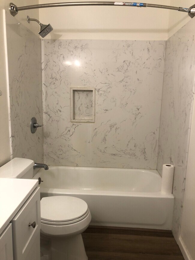 Foto del edificio - 1733 Noranda Dr