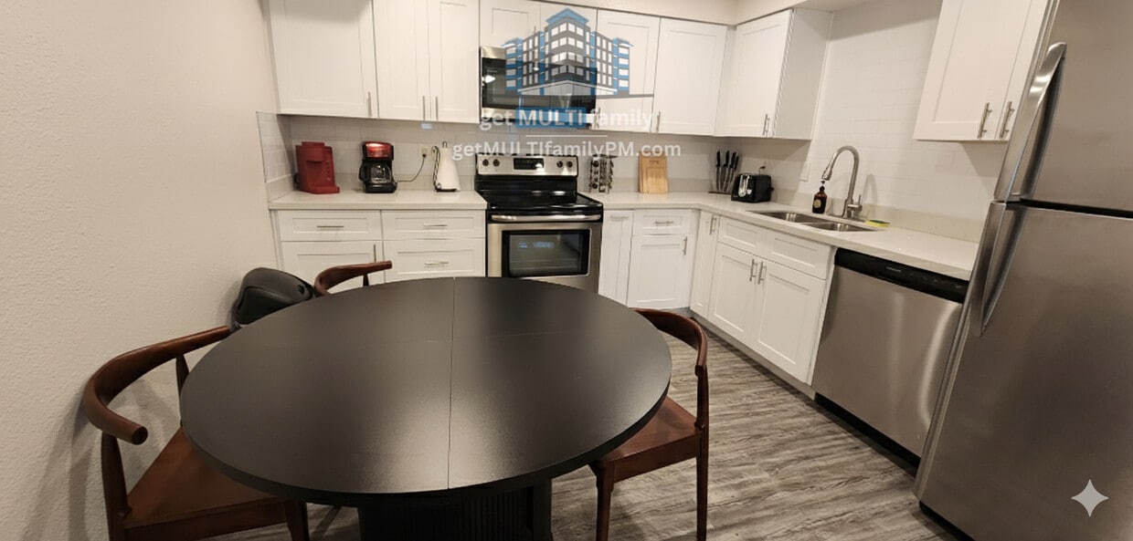 Photo - 515 W Pebble Beach Dr -# 515