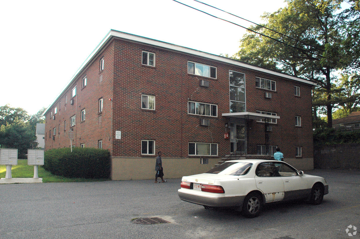 Primary Photo - Reed Street Apartments 2