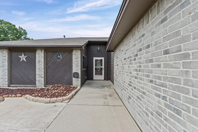 Foto del edificio - 21311 Golden Dove Dr