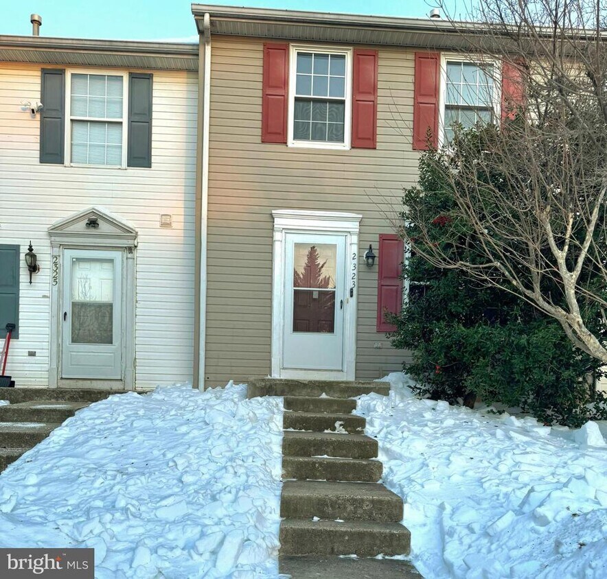 Foto del edificio - 2323 Bluegrass Heights Ct