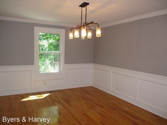 Foto del edificio - 3 br, 2 bath House - 1131 Warfield Blvd.