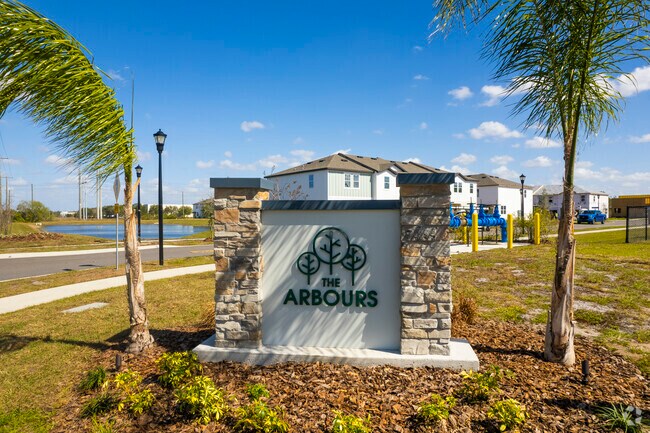 Entrada - The Arbours En Ruskin - 2550 de Sleepy River Ave Ruskin, FL, 33570 - Beacon at Arbours Townhomes