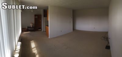 Building Photo - 6 W Squire Dr