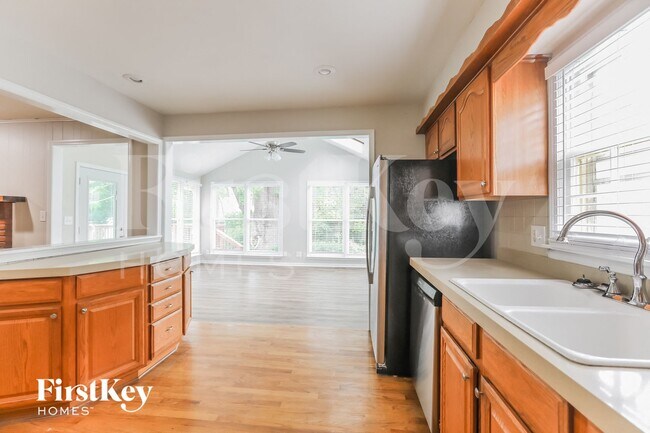 Foto del edificio - 8117 Hardy St