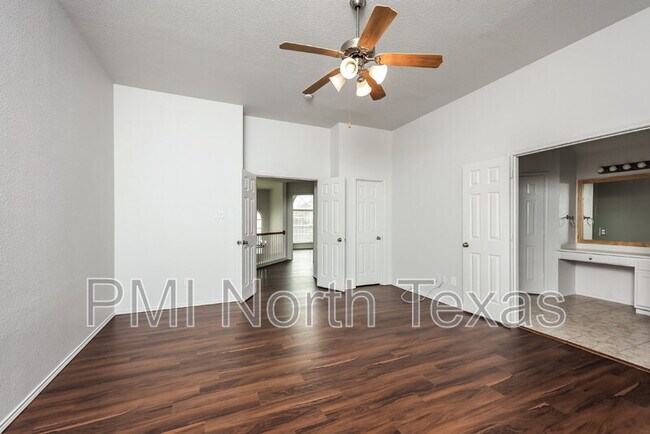 Building Photo - 9112 Garden Grove Dr