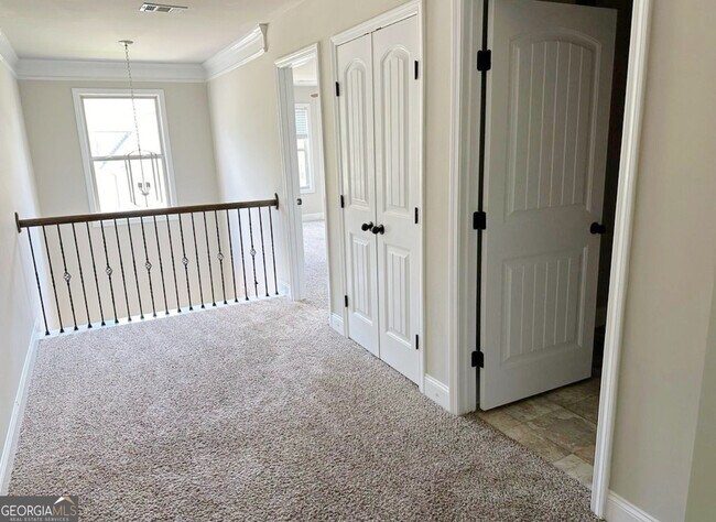 Foto del edificio - 225 Sanctuary Dr