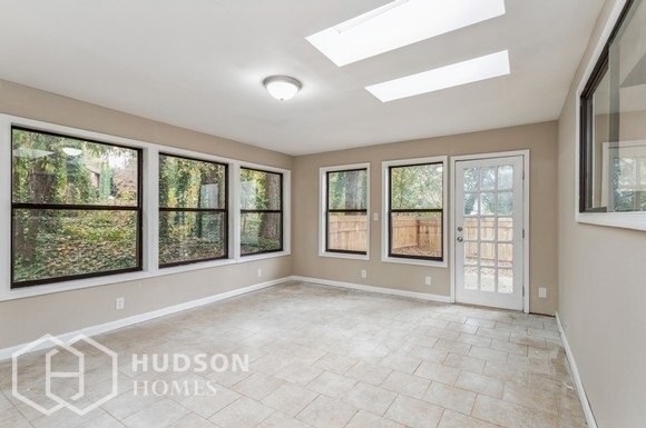 Building Photo - 9670 Loblolly Ln