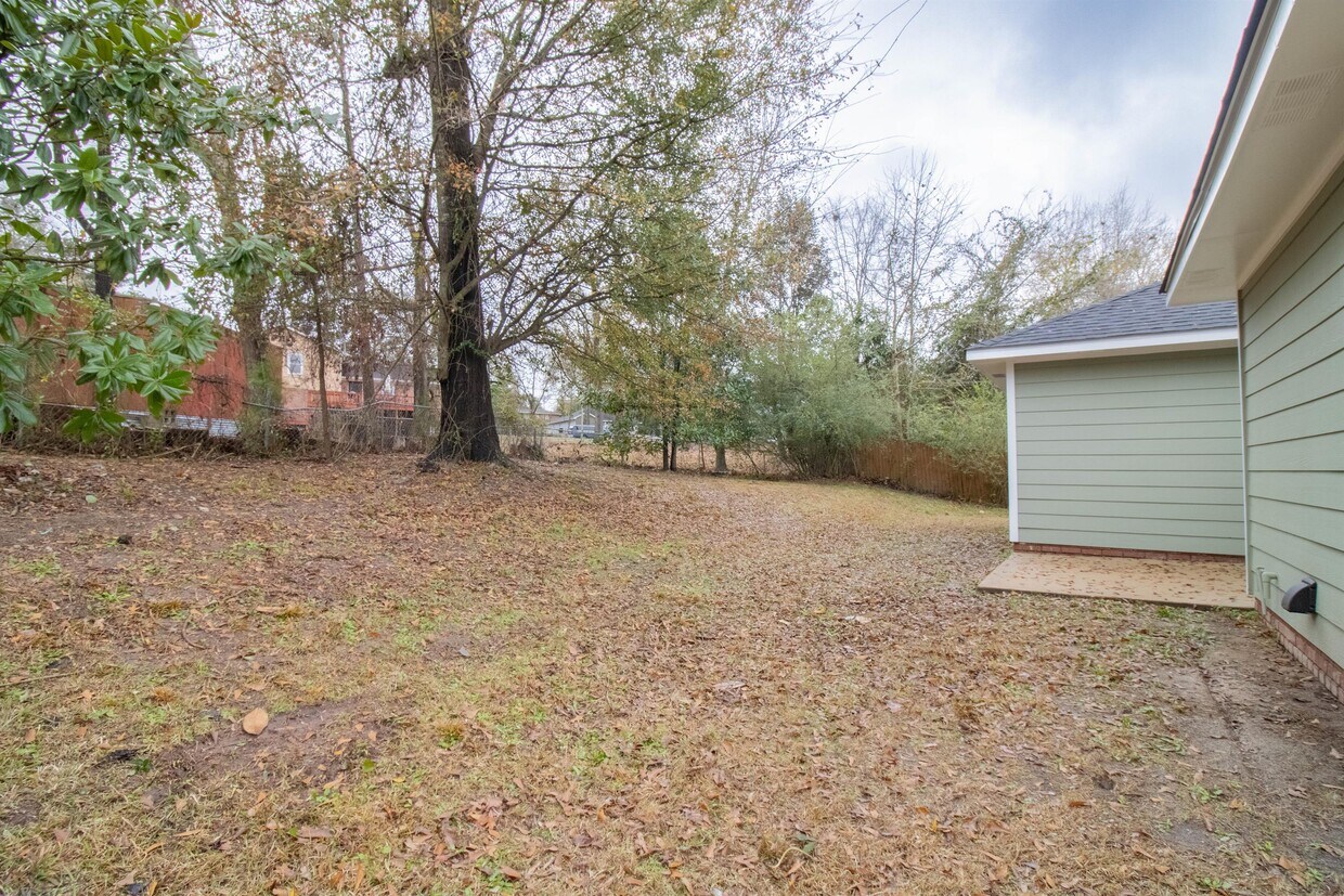 Primary Photo - 7001 Hunter Hill Ct