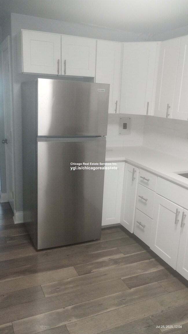 Foto del edificio - 2754 W North Shore Ave
