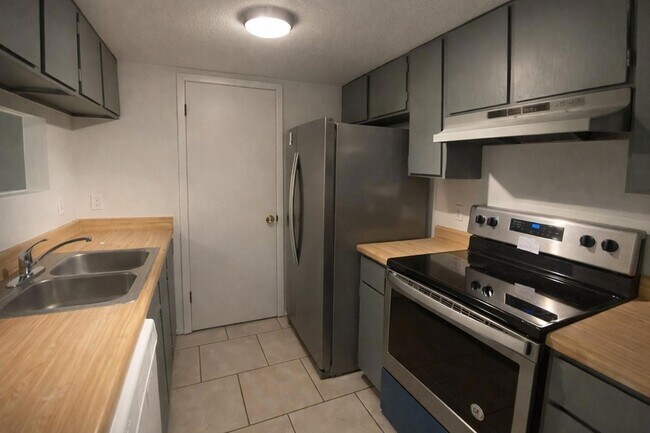 Foto del edificio - 1016 Fieldwood Dr