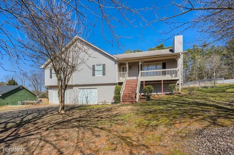 Primary Photo - 3 br, 2 bath House - 117 Remington Drive S...