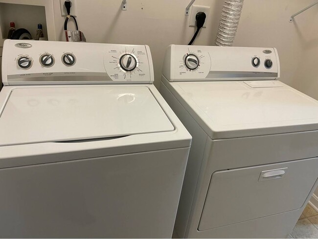 in-unit washer/dryer - 2335 Pinnacle Ct