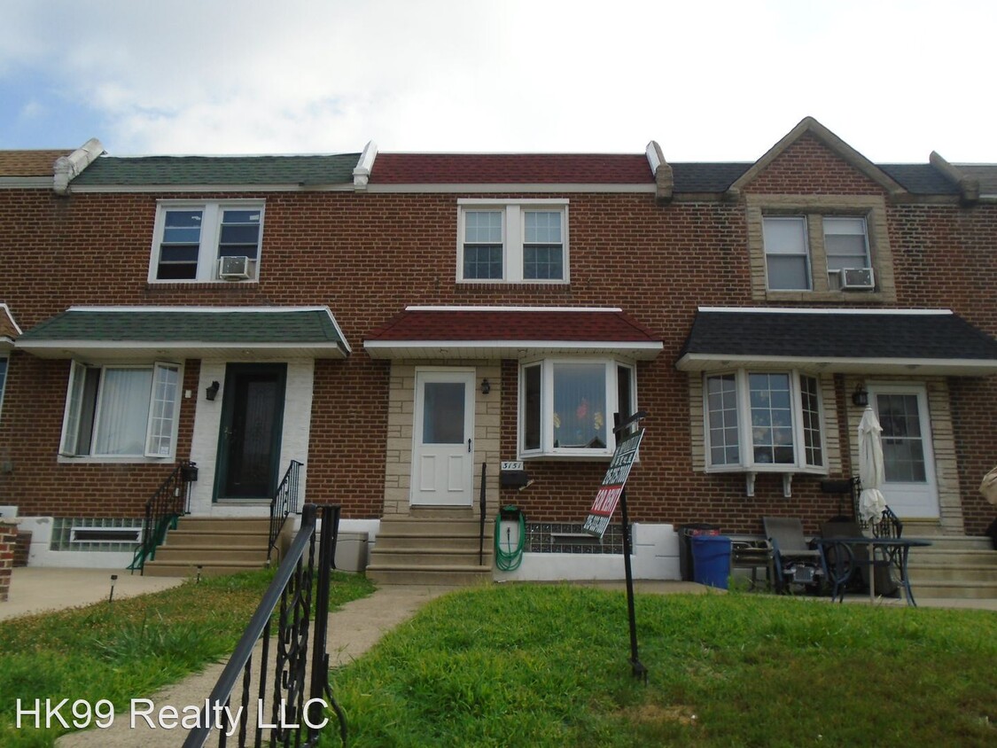 Primary Photo - 3 br, 1.5 bath House - 3151 Wellington St.