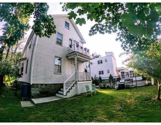 Foto del edificio - 176 Poplar St