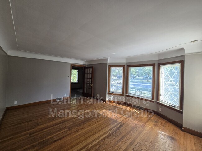 Foto del edificio - 9657 Outer Dr E
