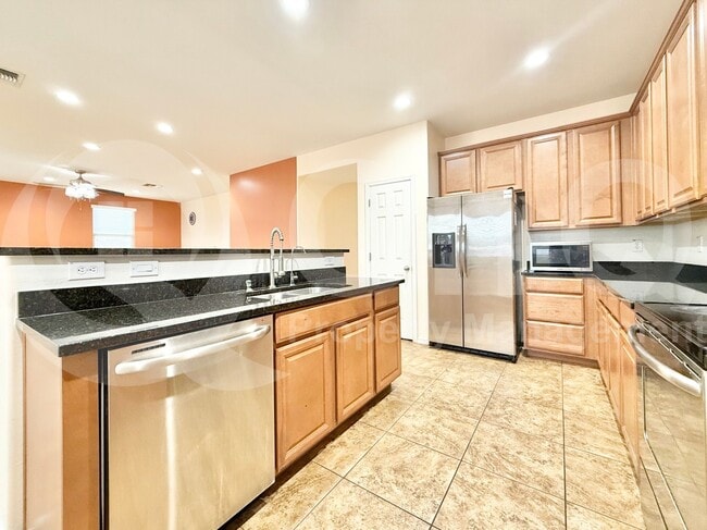 Building Photo - 4559 S Antonio