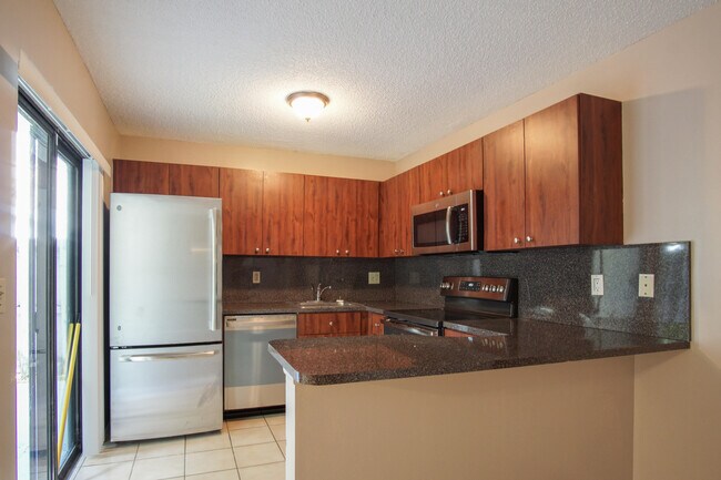 Building Photo - 4320 Lilac St
