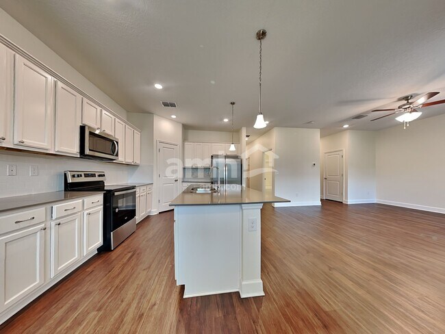 Building Photo - 2130 Saffron Walden Drive