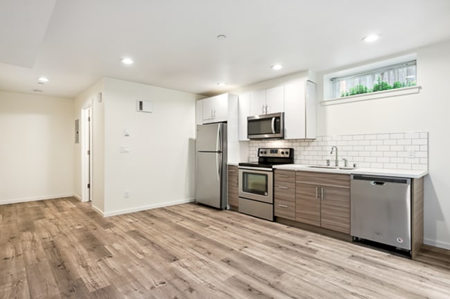 Interior Photo - Ship Street