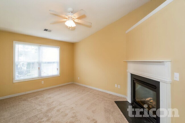 Building Photo - 500 Devcon Ln