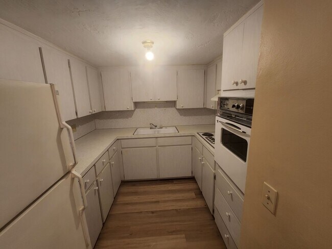 Foto del edificio - 1/1 condo - 55+ community