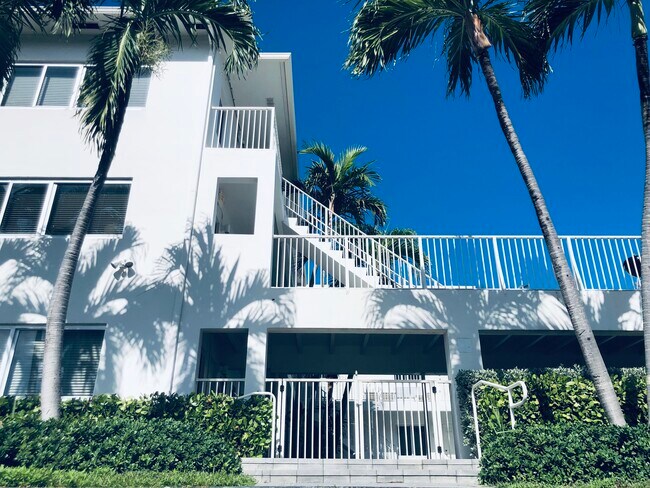 Foto del edificio - 2901 Riomar St