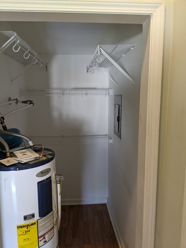 Walk in closet - 304 Bullock St