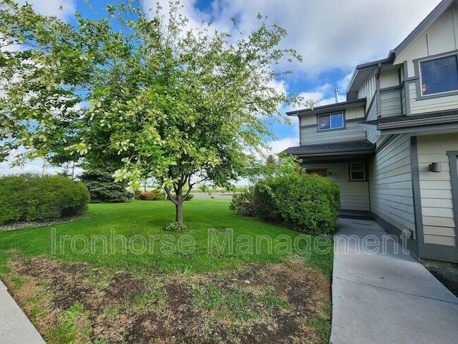 Building Photo - 2685 Typha Court