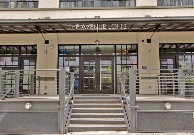Foto del edificio - 1400 NW Irving St