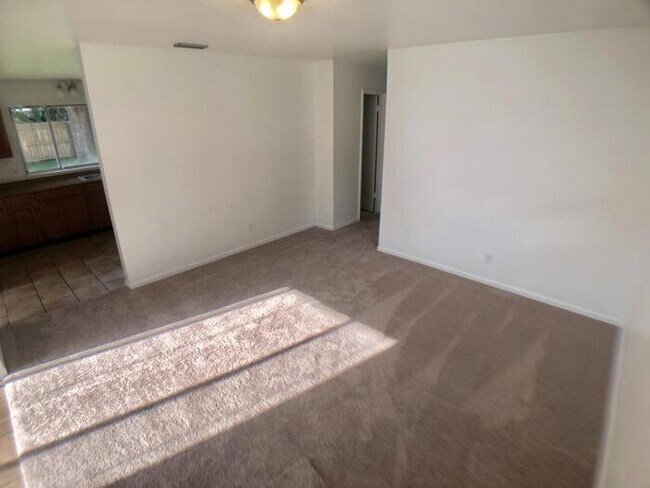 Foto del edificio - 4424 W Oklahoma Ave