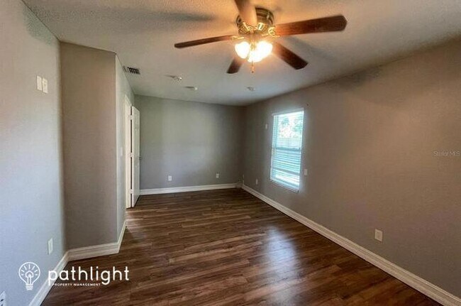 Foto del edificio - 4280 70Th Avenue N