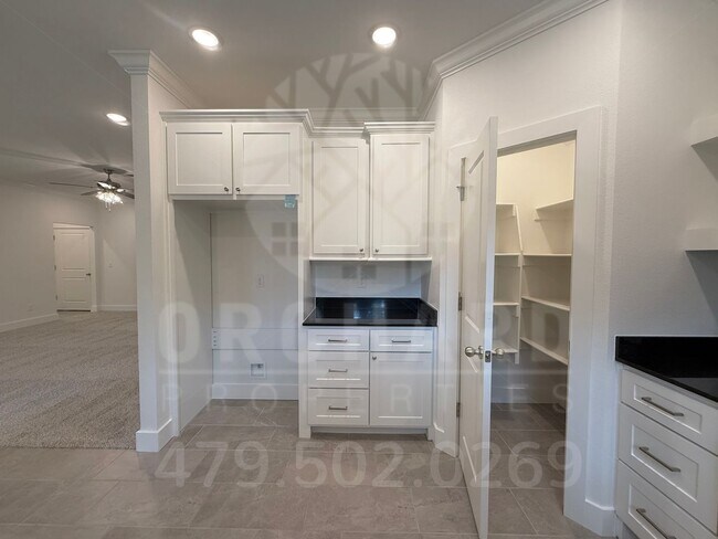 Foto del edificio - Bella Vista Single-Family Home- 2 Bed/ 2 B...