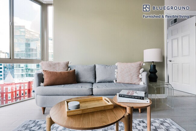 Foto del edificio - 450 Massachusetts Ave NW