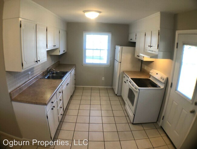 Building Photo - 3 br, 1.5 bath House - 2201 STONEHAVEN ROAD