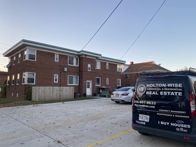 Foto del edificio - 4101 Ridge Rd