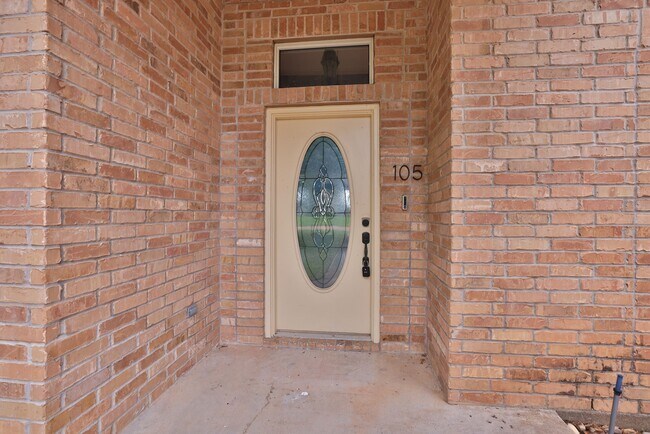 Foto del edificio - 105 Lawrence Marshall Dr