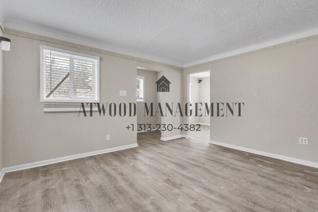 Building Photo - This beautifully updated 2-bedroom, 1-bath single-family home is ready for move-in!