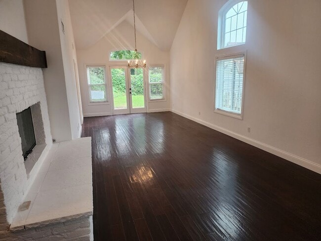 Building Photo - Gorgeous 5 Bedroom in Carmel Mtn Ranch in Gated Community