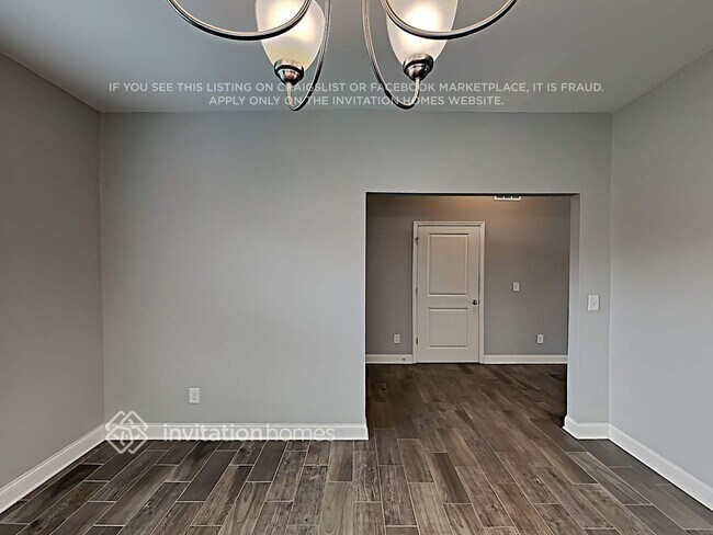 Foto del edificio - 2813 Santiago Circle