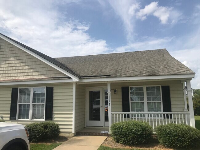 Foto del edificio - 1120 Crescent Meadows Dr