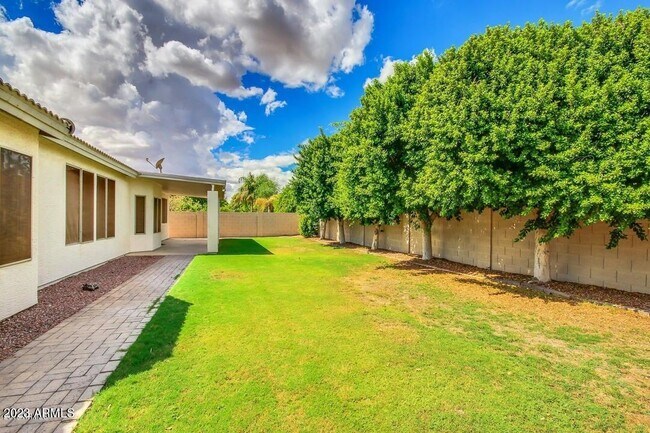 Foto del edificio - 2142 W Enfield Way
