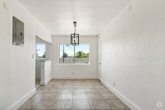 Building Photo - 820 83rd St