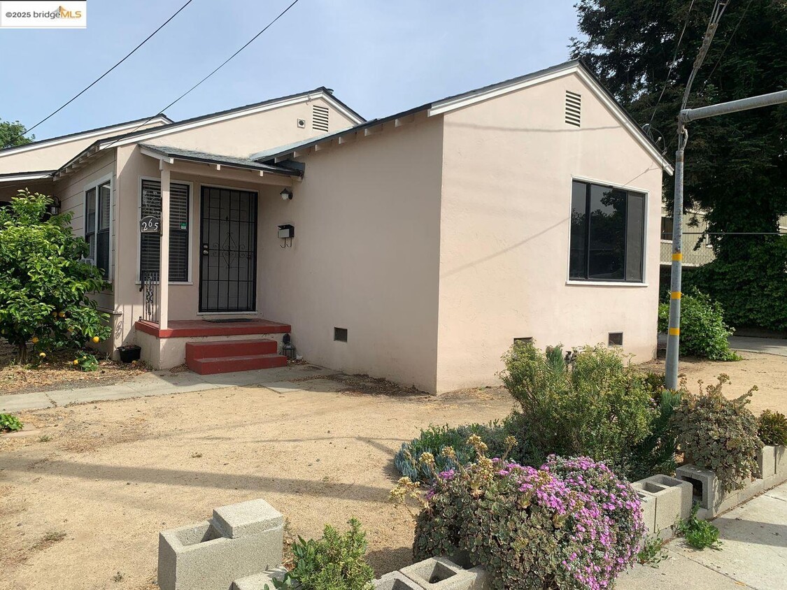 Foto principal - 265 Ramona St