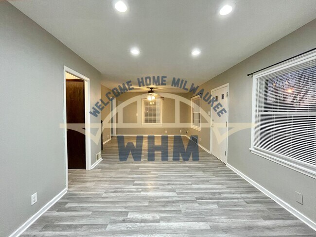 Foto del edificio - 5748 N 40th St