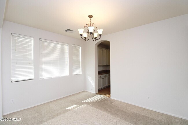 Building Photo - 3316 E Kingbird Pl