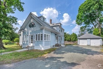 Building Photo - 726 Highland Ave