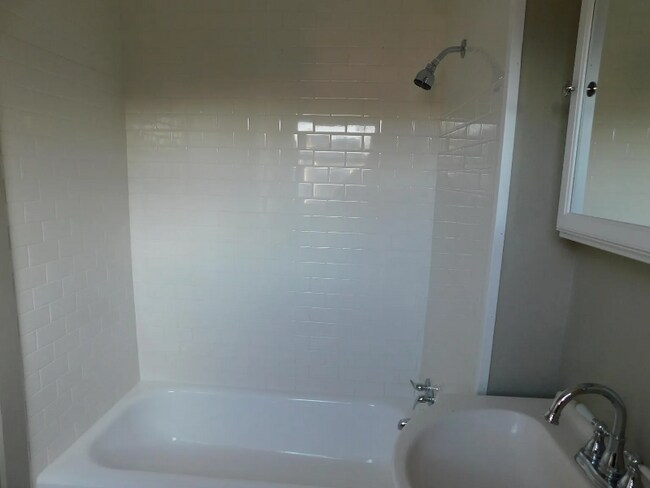 Foto del edificio - 1724 W 19th St